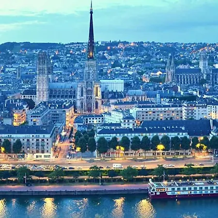 St Sever-place Parking Privee Fermer- Cosy-centre Rouen-wifi-3pers * 루앙